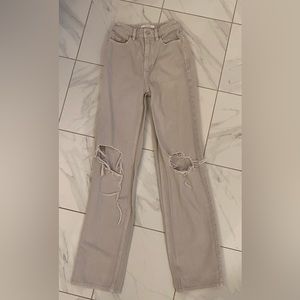 these are the brand pacsun, they are a grey ish white color and a size 23